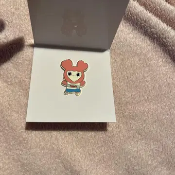 Twice 러블리 모블리 핀 배지
