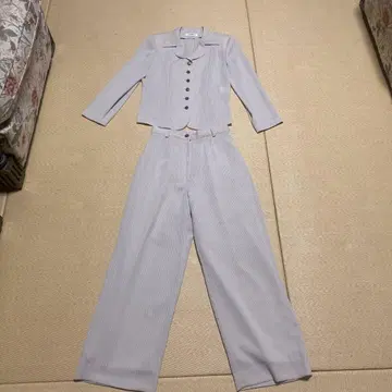PETIT Lucile 루실 수트 셋업 베이지 스트라이프