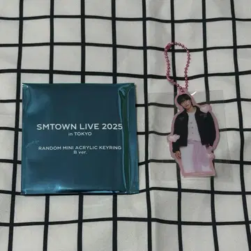 SMTOWN LIVE 2025 랜덤 미니 아크릴 키링 윤호 유노