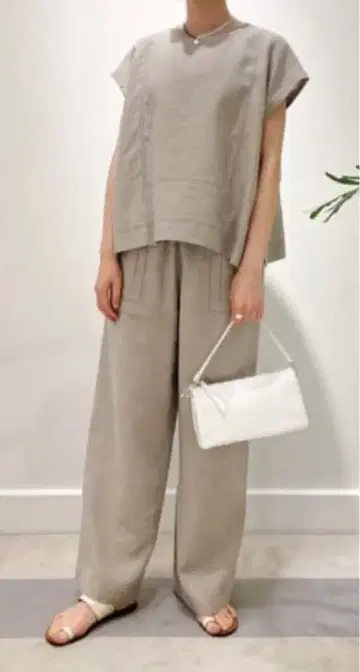 갤러리 비 프렌치 린넨 셋업