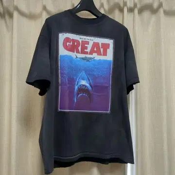 greatLAnd ORIGINAL BITE ALL I'M SICK TEE