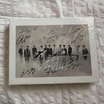 더보이즈 사인 포함 앨범 The only