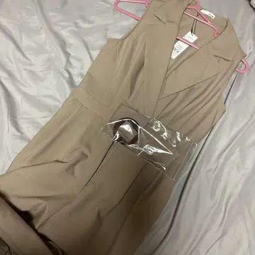 RESEXXY 슬리브리스 올인원