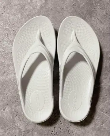 oofos 23cm 화이트