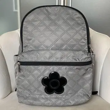 익명 배송 MARY QUANT 마리 콴트 백팩 그레이 퀼팅