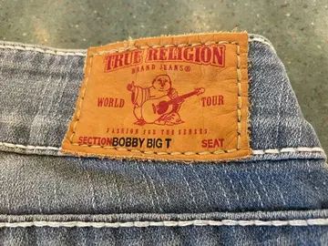 TRUE RELIGION BOBBY BIG T 24인치