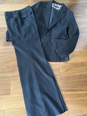 검은색 수트
