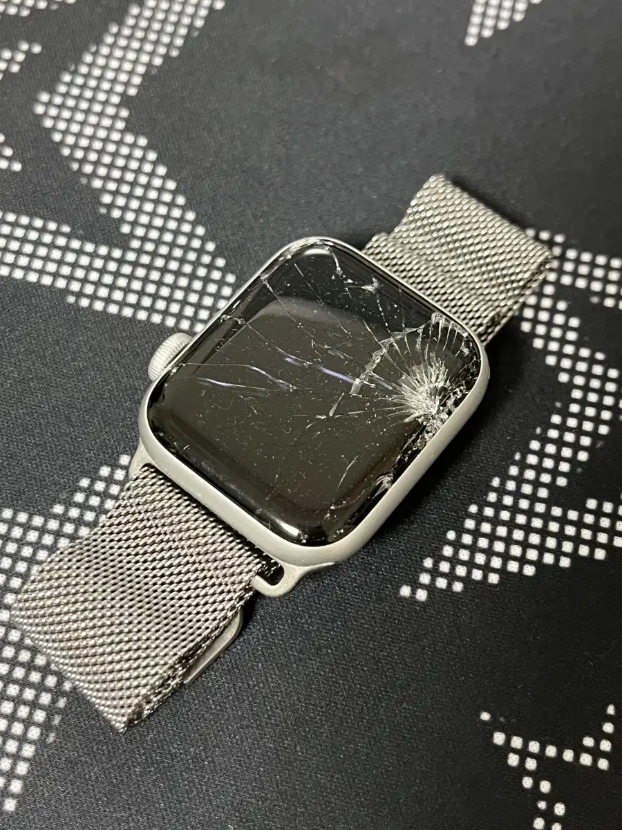 Stainless Steel Cracked Iwatch Screen Screen Repair I Broke My