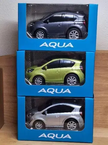 TOYOTA 도요타 아쿠아 AQUA 풀백 미니카