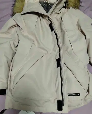 핑크 다운 자켓