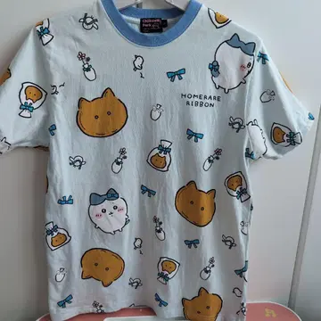 치이카와 치이카와 파크 하치와레 T셔츠 칭찬받은 리본 라이트 블루 S