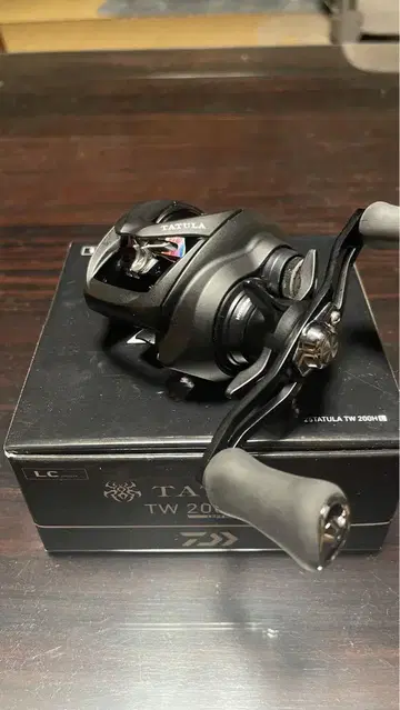 다이와 타투라 TW 200 HL 컨디션 최상