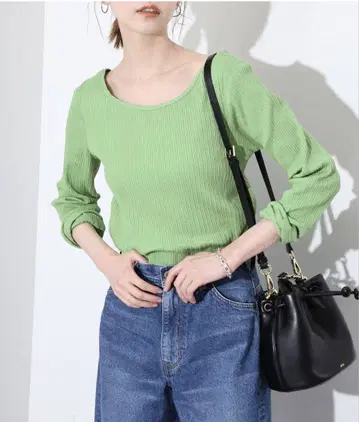 리브 그린 긴팔 상의 멤버 컬러 그린
