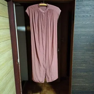 핑크 슬리브리스 롱 원피스