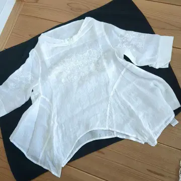 센소유니코 린넨 자수 화이트 셔츠 오부소매