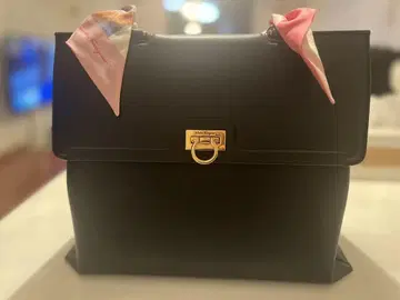 페라가모 백