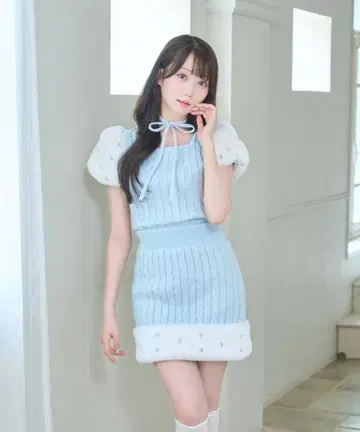 Rose Muse 퍼 포인트 니트 미니 셋업 sax