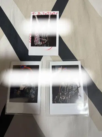 마오니 마나세 마자리 먁먁 폴라로이드 3장