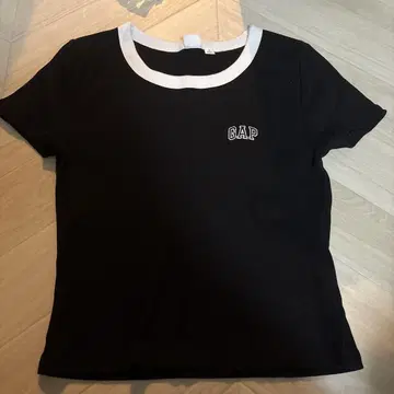 GAP 리브 크롭 GAP 로고 티셔츠