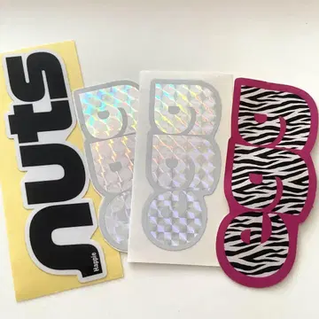 큼직한 nuts egg 스티커 4장