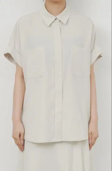 갈리아르다갈란테 밀리터리 하프 슬리브 셔츠