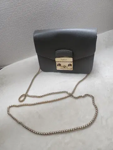 FURLA 훌라 미니 백 메트로폴리스
