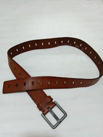 심플 브라운 가죽 벨트