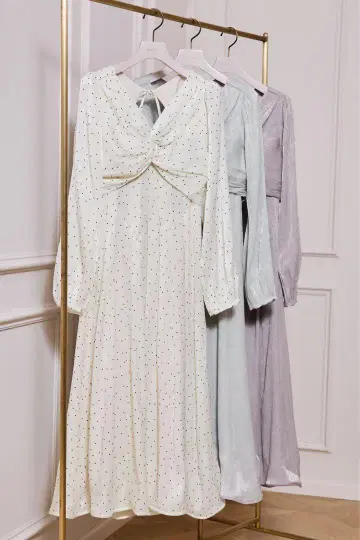 Moon Glow Dot Pleated Dress White 하자품