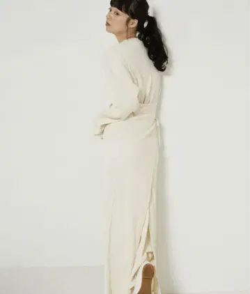 Baserange/베이스레인지 SHAW LONG SLEEVE KAFTAN