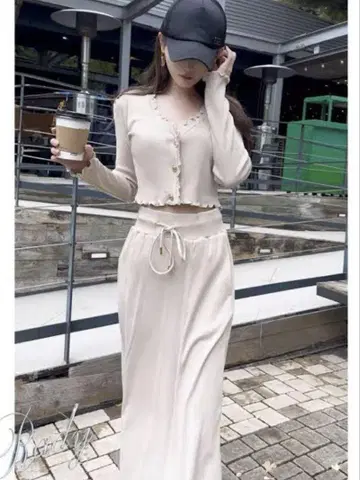Rady 컷 리브 스커트 셋업