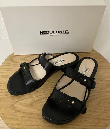 <NEBULONI E.> 네부로니 더블 스트랩 샌들 38