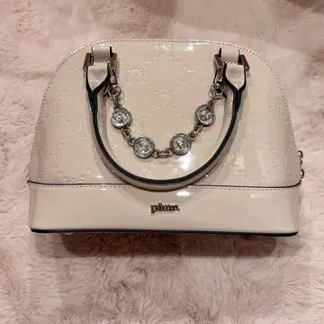 pium 비쥬 장식 pium 모노그램 에나멜 미니 백 핑크
