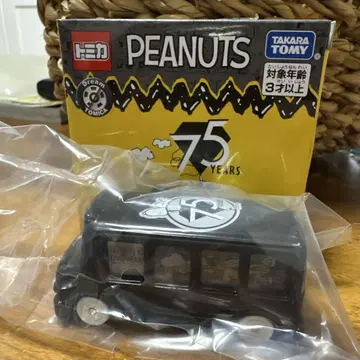 토미카 PEANUTS 탄생 75주년 기념 드림 토미카 컬렉션 블랙 버스
