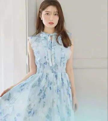 tocco closet 리본 포함 허리 셔링 플라워 플리츠 원피스