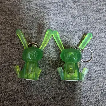 B.A.P 마토키 라이트 키링 2세트