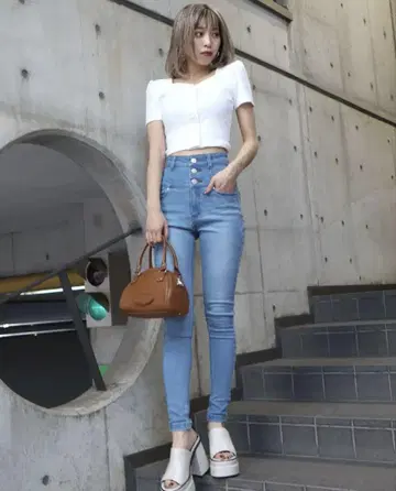 EMODA FIX 하이웨스트 스키니 데님 라이트 블루