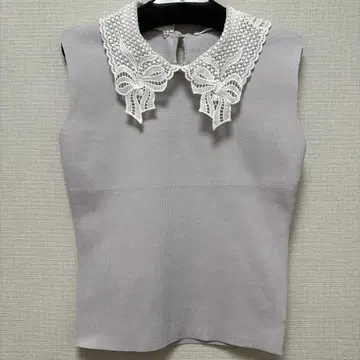 새상품급 tocco closet 리본 레이스 옷깃 슬리브리스 니트탑