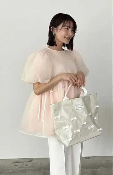 Fitmore 크링클 시어 오간자 페플럼 탑