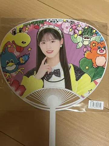 다이마루 도쿄 미니 의상전 오카베 린 콜라보 개별 부채 야기 아이즈키