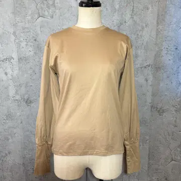 Perna 퍼프 슬리브 티셔츠
