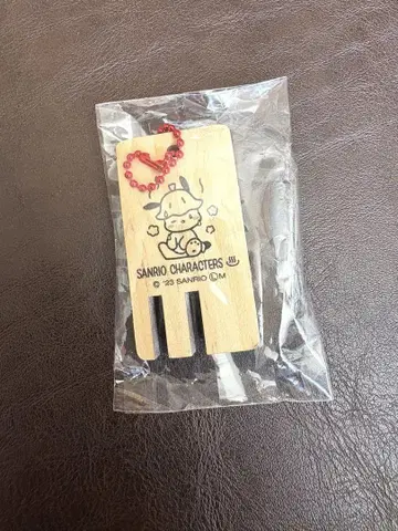 산리오 캐릭터즈 나무 키링