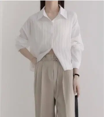 amel 플리츠 스트라이프 크롭 셔츠