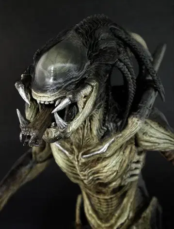 핫토이즈 AVP 2 에이리언 vs 프레데터 프레델리언