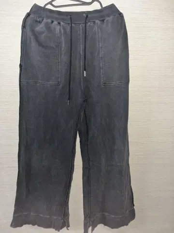 CAMPHOR WOOD 네이비 팬츠