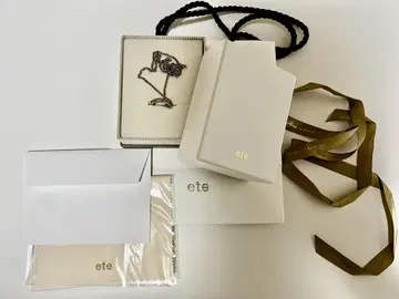 ete 목걸이