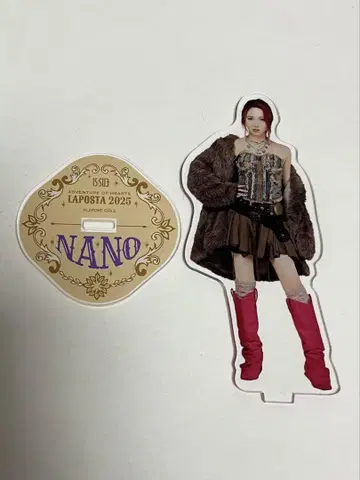 IS:SUE 이  NANO 아크릴 스탠드 라포스타