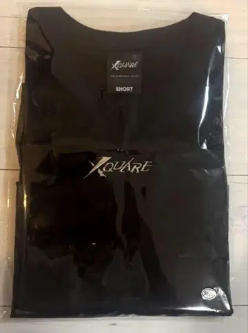 INI xquare 티셔츠 숏