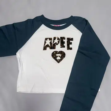 APEE 크롭 기장 롱T 배꼽티