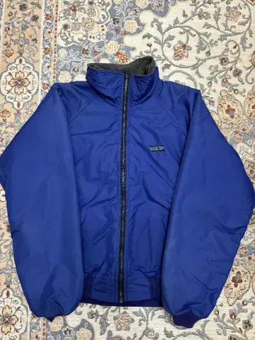 USA 삼각형 택 Patagonia 쉘드 신틸라