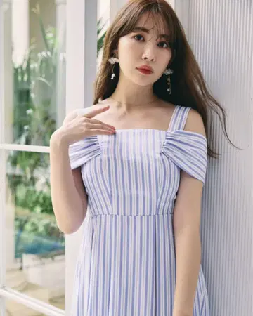 Multi-Way Back Ribbon Stripe Dress